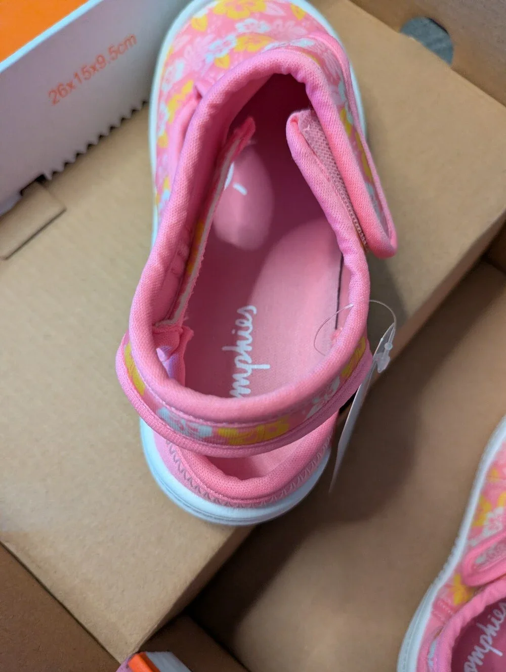 Oomphies New In Box Youth Girls Splash Sandal Pink Size 11Y